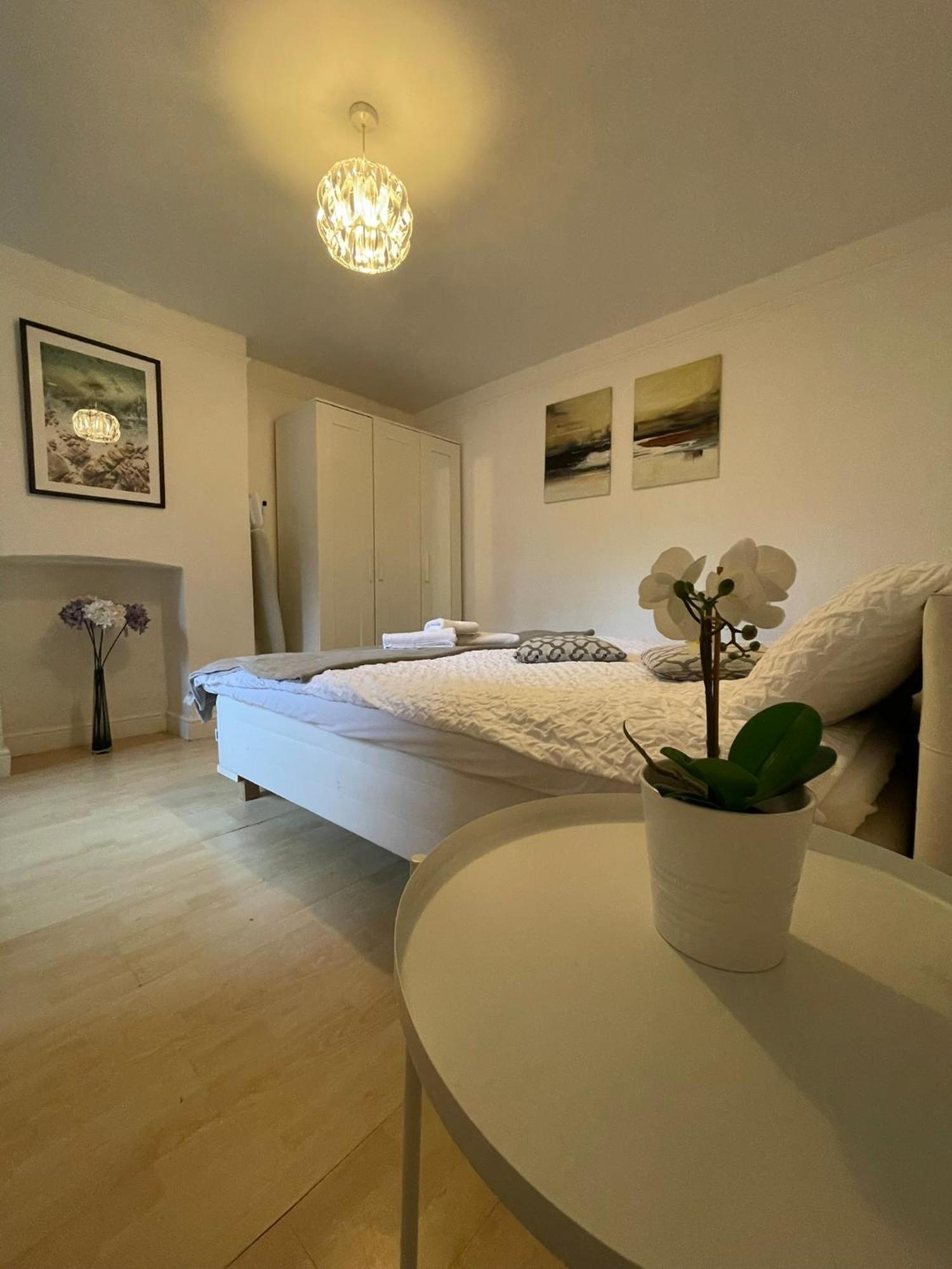 Chamberlayne Inn Лондон Экстерьер фото